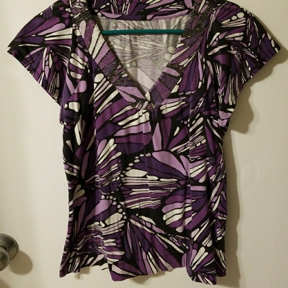 Apt 9 Tee